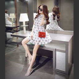 夏季经典色穿搭指南 素雅不花哨，简约更高级